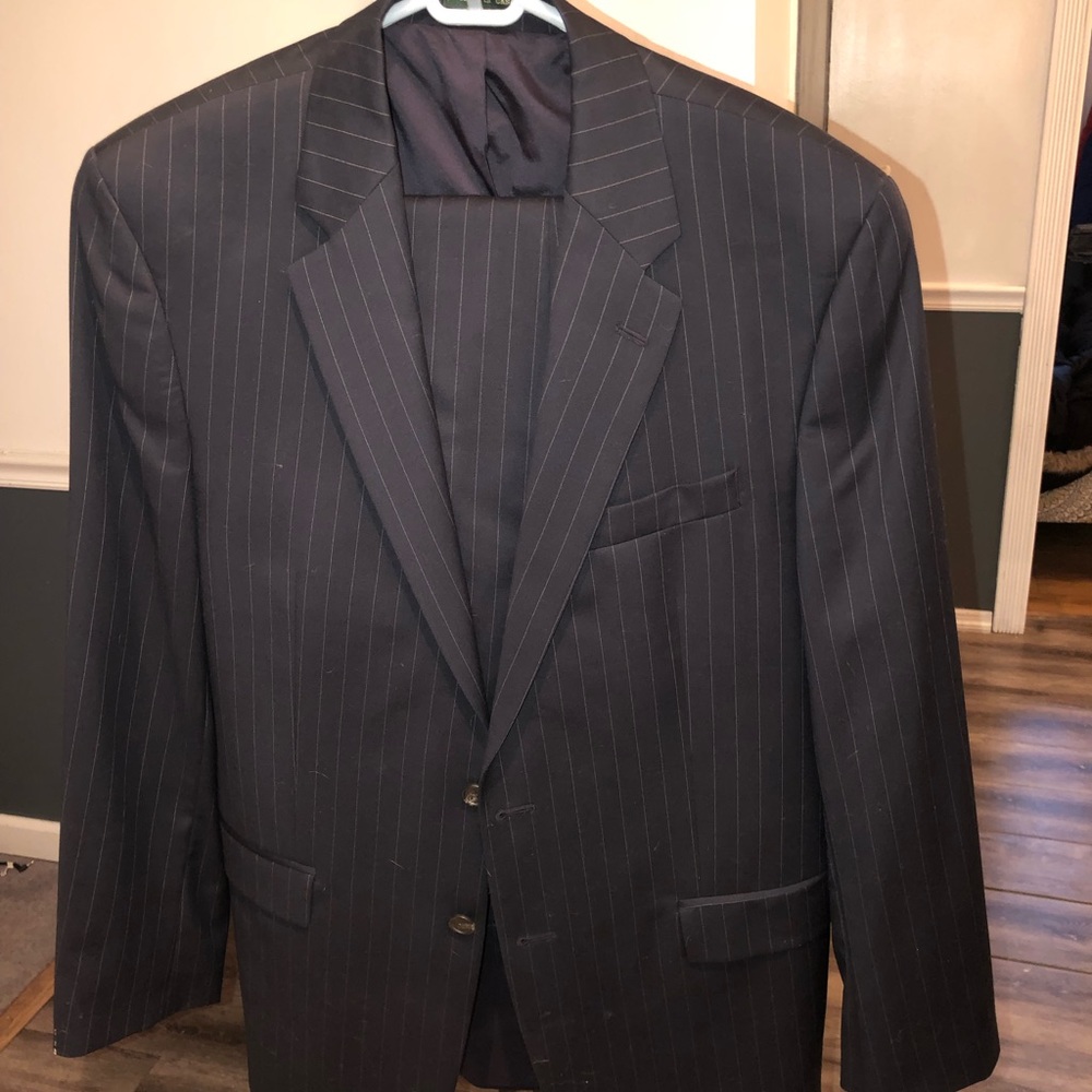 Men’s brand name pinstriped suit